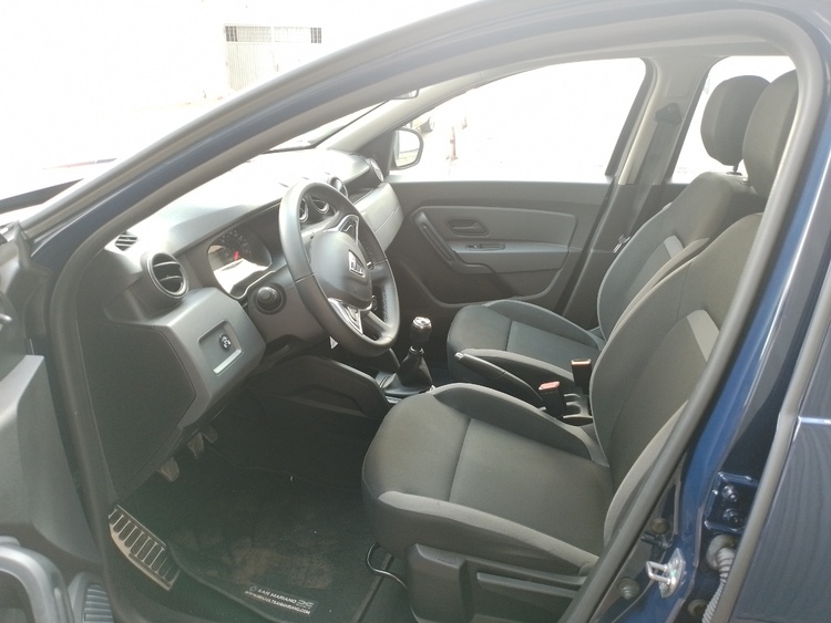 Dacia Duster Essential foto 4