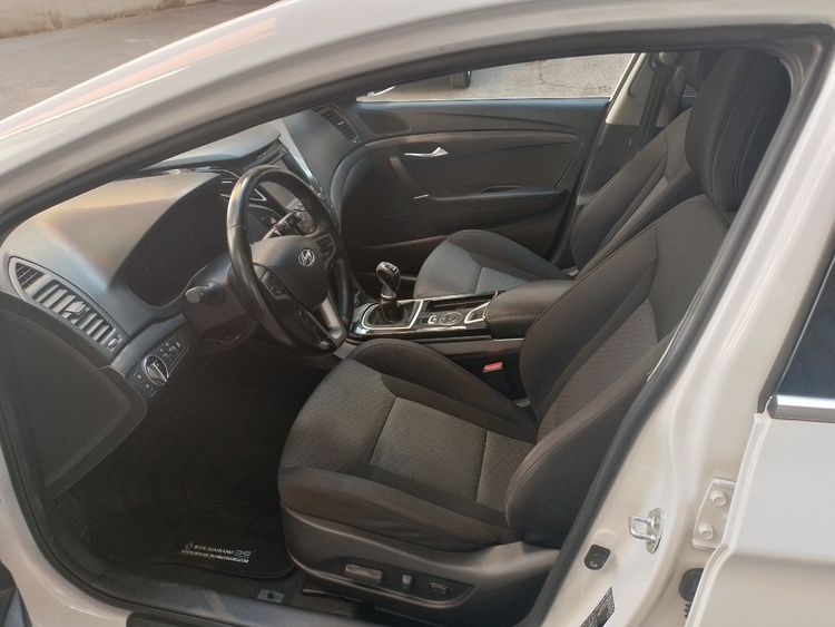 Hyundai i40 Klass Blue foto 6