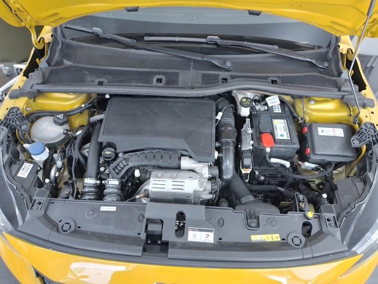Peugeot 208 Active foto 17