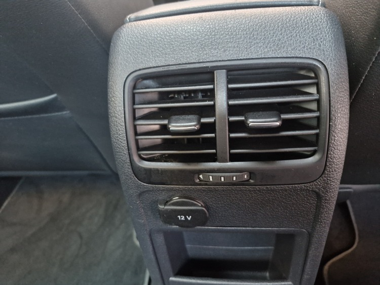 VOLKSWAGUEN JETTTA SPORT foto 13