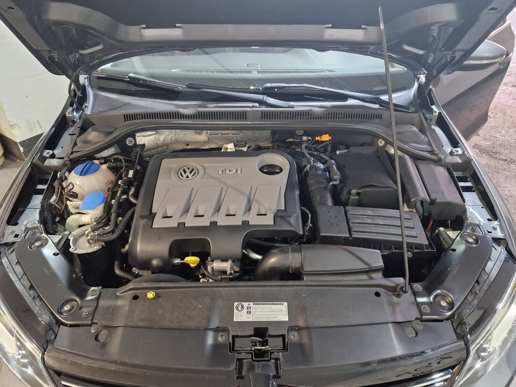 VOLKSWAGUEN JETTTA SPORT foto 20