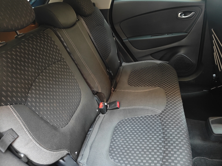 Renault captur zen foto 12
