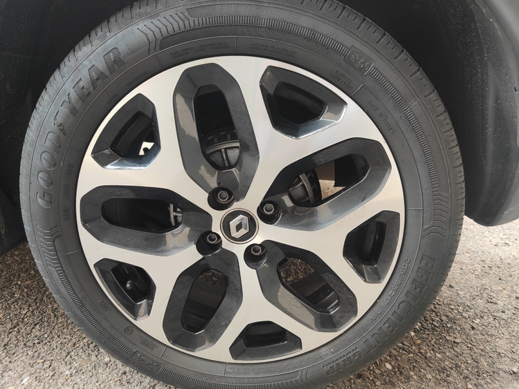Renault captur zen foto 13
