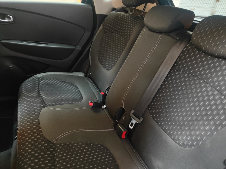 Renault captur zen foto 10