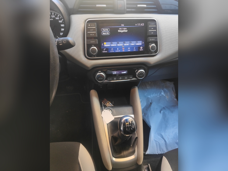 Nissan Micra N-Connecta foto 10