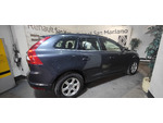 Volvo XC60 Momentum 2WD miniatura 4