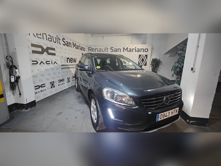 Volvo XC60 Momentum 2WD foto 3