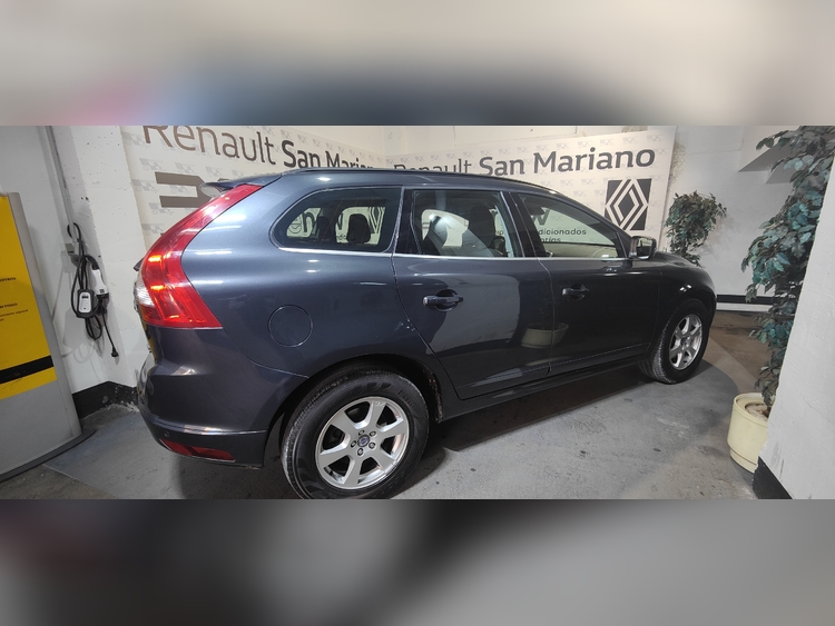 Volvo XC60 Momentum 2WD foto 4