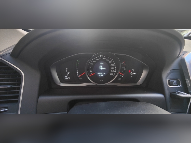 Volvo XC60 Momentum 2WD foto 10