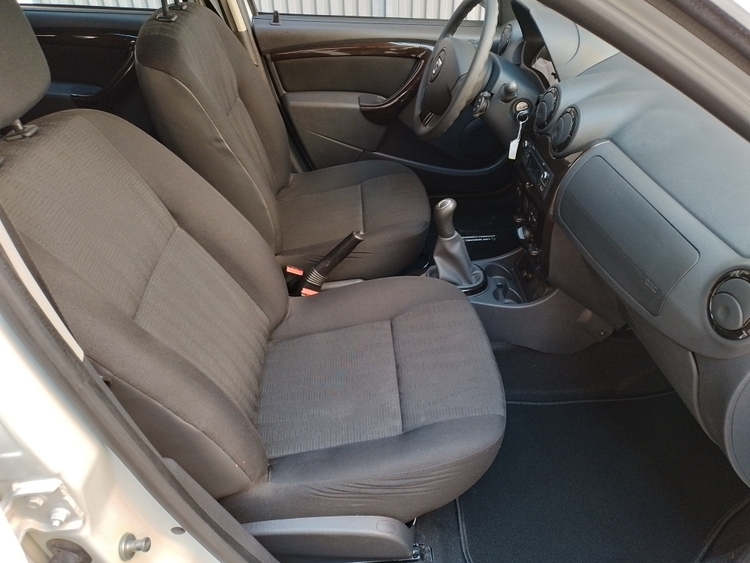 Dacia Duster Laureate 4x2 foto 7