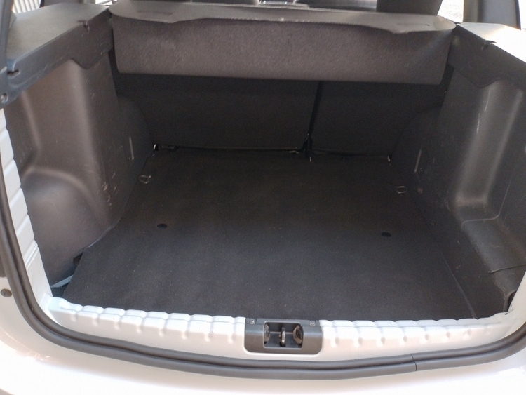 Dacia Duster Laureate 4x2 foto 10