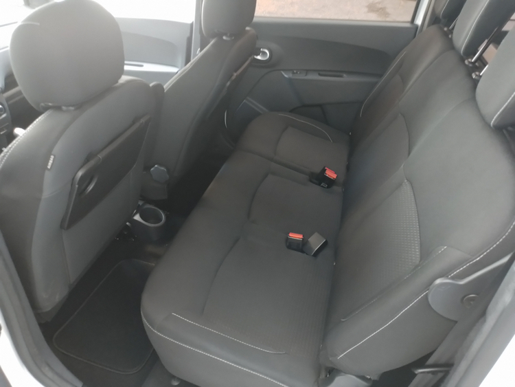 Dacia Lodgy Laureate foto 9