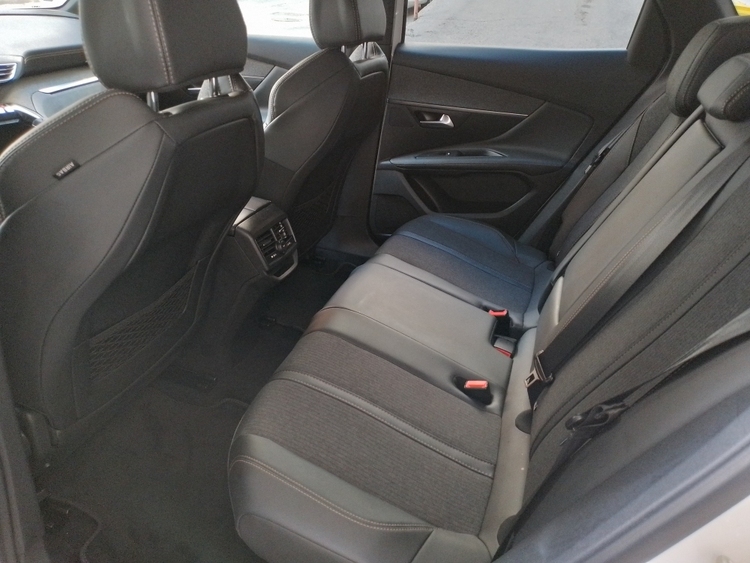 Peugeot 3008 GT Line foto 9