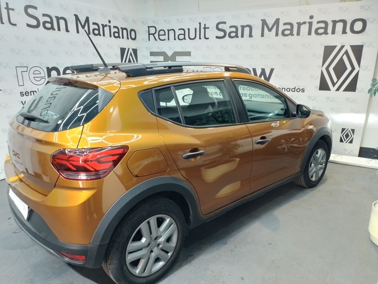 DACIA SANDERO STEPWAY ESSENTIAL foto 4