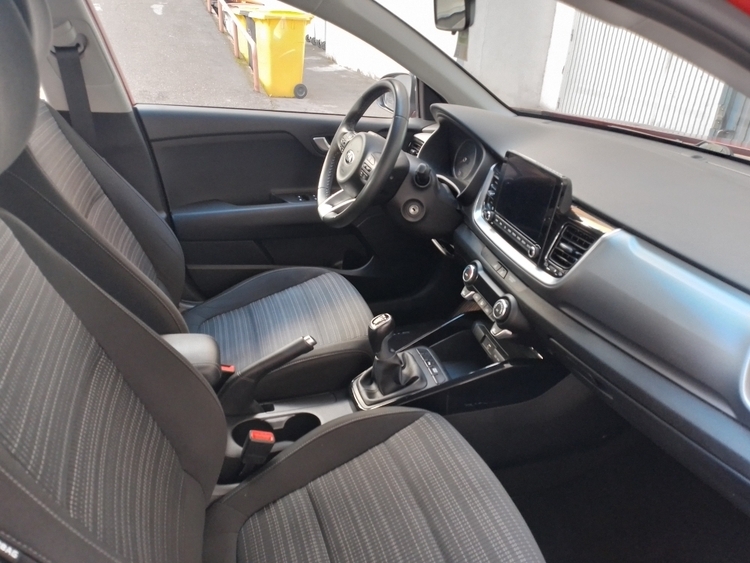 Kia Stonic Drive foto 7