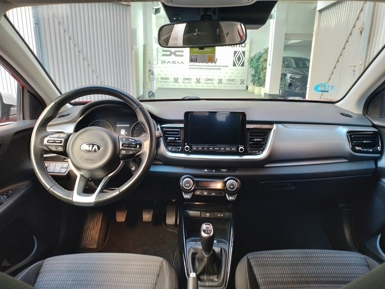 Kia Stonic Drive foto 11
