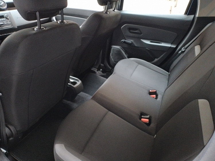 Dacia Duster Essential foto 9