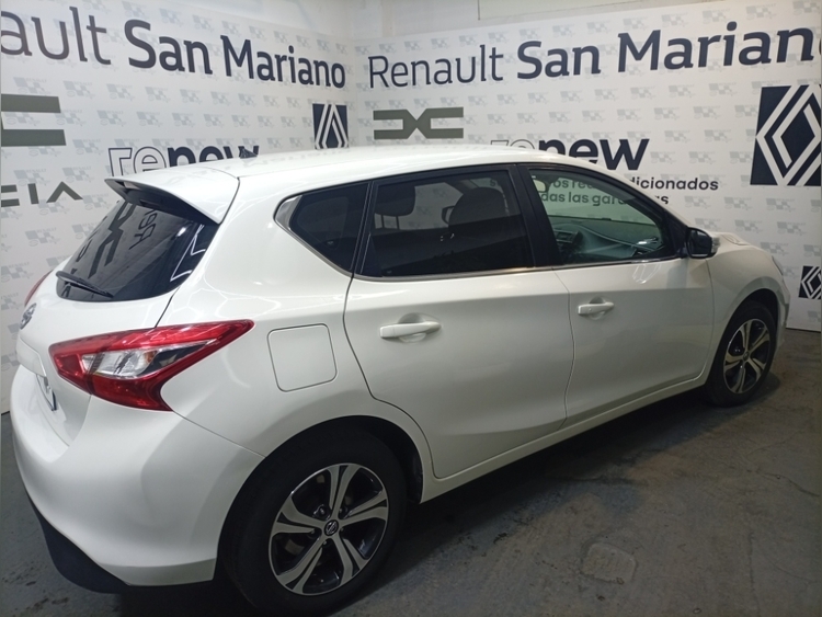 Nissan Pulsar Acenta foto 4