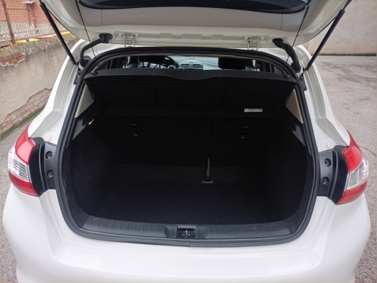 Nissan Pulsar Acenta foto 10