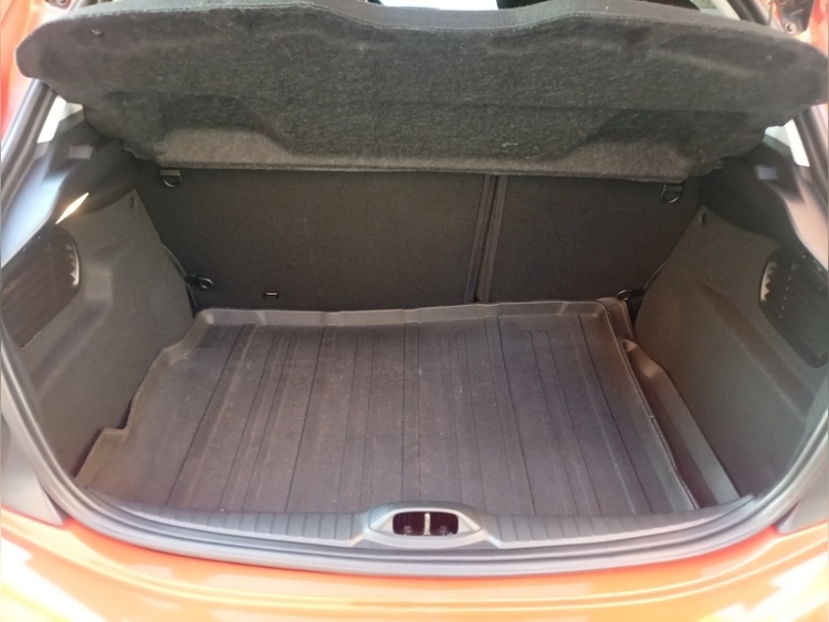 Peugeot 208 Peugeot 208 1.2 PureTech 110 Tech Edition foto 10