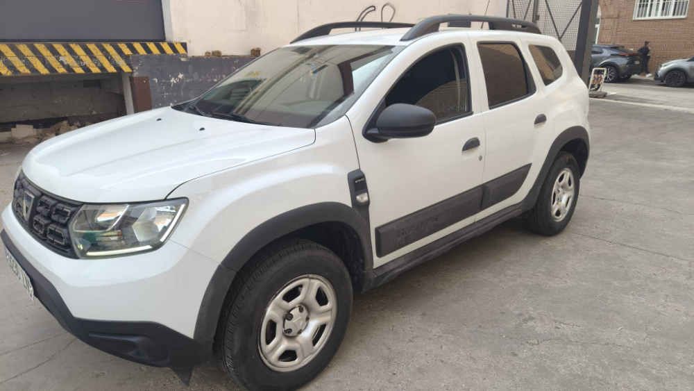 Dacia Duster Essential 4WD foto 2