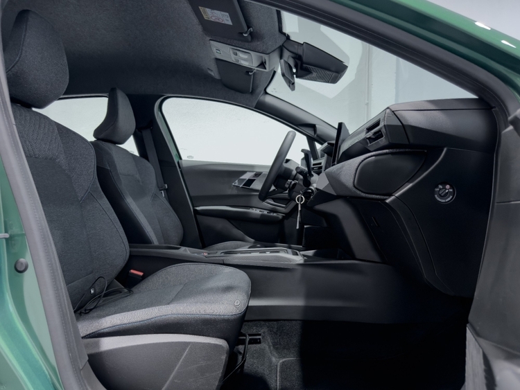 Renault Clio VI 160 E-Tech Full Hybrid Evolution foto 22
