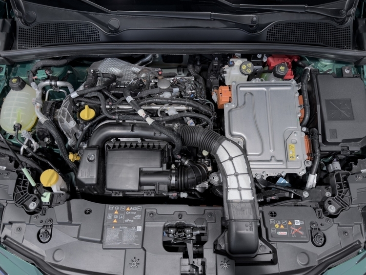 Renault Clio VI 160 E-Tech Full Hybrid Evolution foto 42