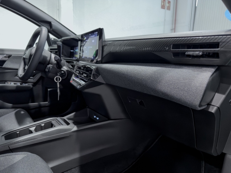 Renault Clio VI 160 E-Tech Full Hybrid Evolution foto 45