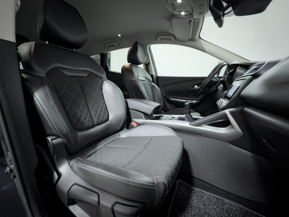 Renault Kadjar Zen miniatura 21