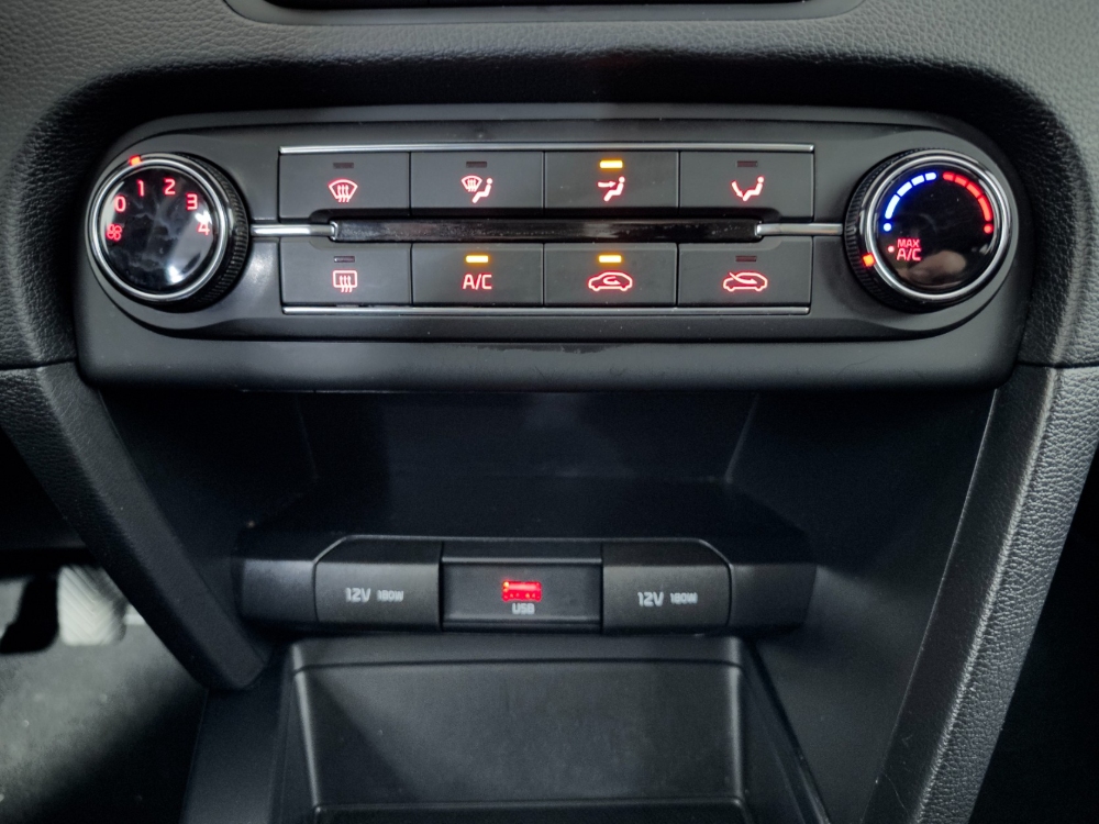 Kia Cee'd Concept foto 15