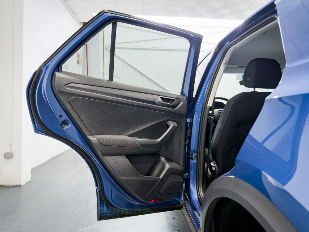 Volkswagen T-Roc Advance miniatura 37