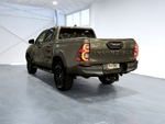 Toyota Hilux Doble Cabina Invincible 4x4 miniatura 6
