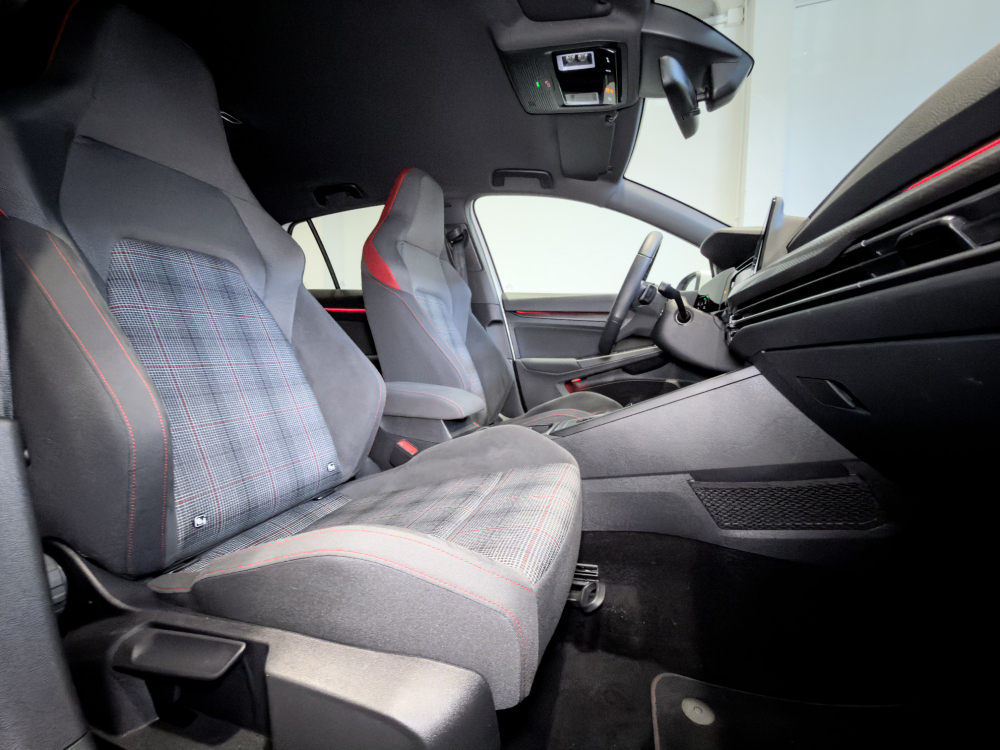 Volkswagen Golf VIII GTI miniatura 37