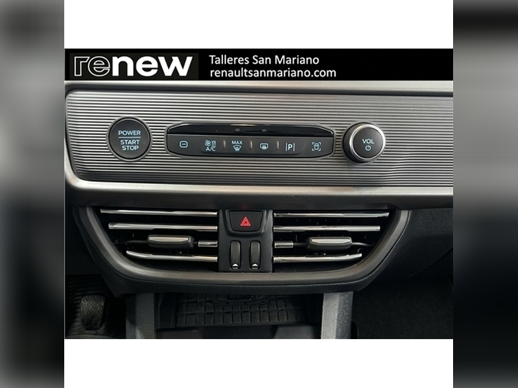 Ford Tourneo Courier Titanium foto 20