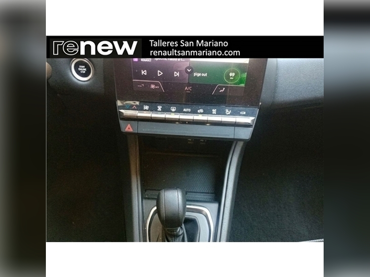 Renault Captur II Techno foto 19